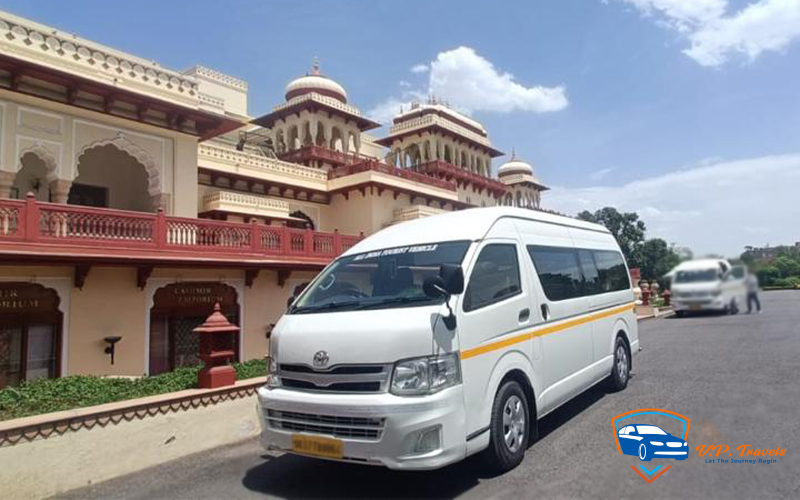 toyota-hiace