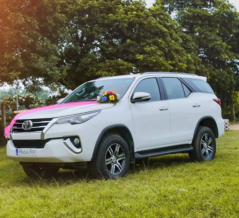 fortuner-car-wedding